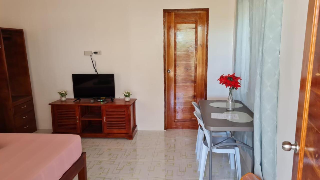 Babas Guesthouse Moalboal Εξωτερικό φωτογραφία